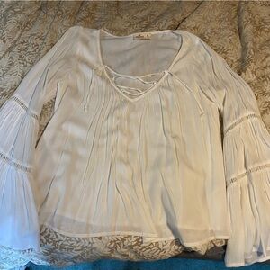 Bell sleeve blouse